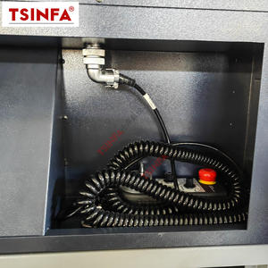 Máquina <span class=keywords><strong>de</strong></span> Fresagem CNC <span class=keywords><strong>de</strong></span> Alta Precisão VMC855, Centro <span class=keywords><strong>de</strong></span> Usinagem Vertical <span class=keywords><strong>de</strong></span> Alta Velocidade com Spindle <span class=keywords><strong>de</strong></span> Taiwan e Guia Linear HIWIN <span class=keywords><strong>de</strong></span> 3 Eixos - Product Image 6