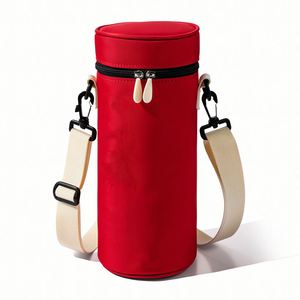 Bolsa de Gimnasio Magnética con Imanes Potentes Incorporados, Porta Botella de Agua con Correa para el Hombro para Hombres y Mujeres - Product Image 4