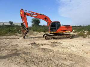 DOOSAN DX225LCA 225 LC 20 Ton Engine Excavator Original Paint Low Price 3m Bucket Capacity Cummins Brand Used in United <b>Kingdom</b> - Product Image 4