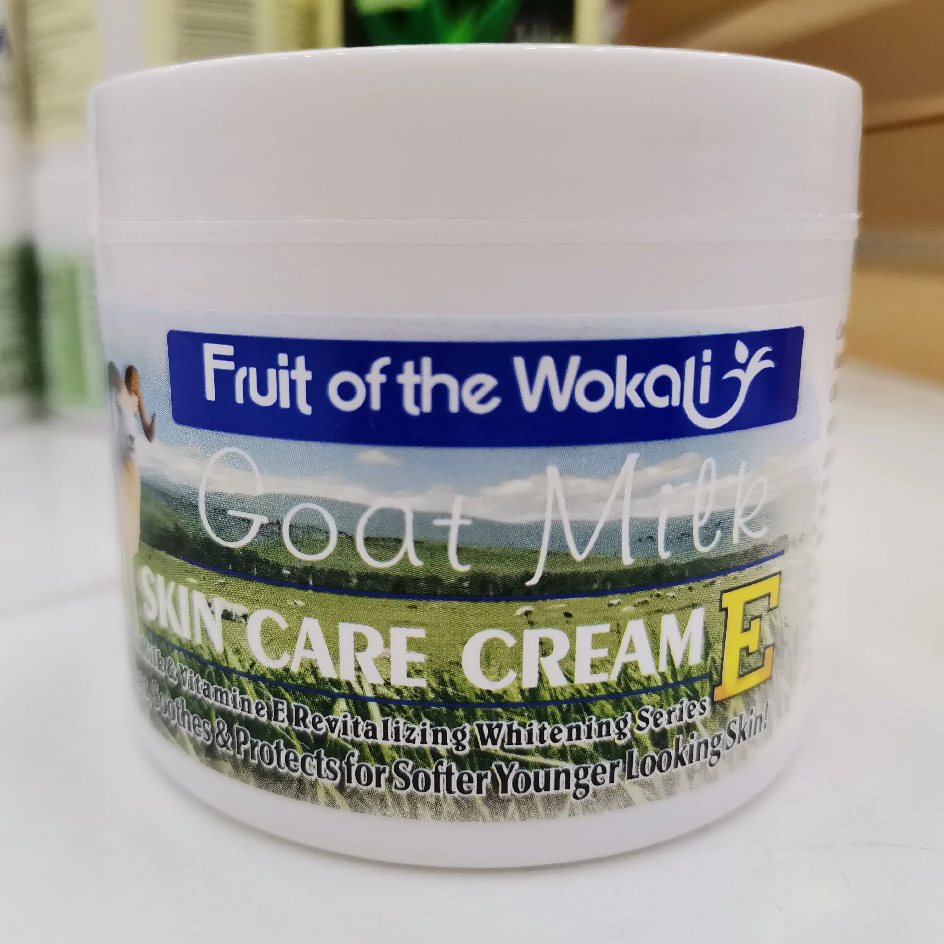 Extrait de fruits naturels purs Wokali 115G crème pour le visage au lait de chèvre de tendre hydratant adoucissant éclaircir blanchissant