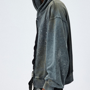 Sudadera con capucha corta de algodón lavado con efecto desgastado, con cremallera, diseño de cielo estrellado personalizado y pedrería - Product Image 5
