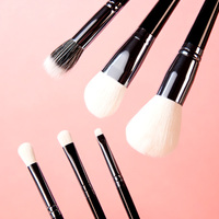 Lot de pinceaux de maquillage véganes ultra-doux haute densité, sans perte de poils, manche noir mat, anti-rayures, antidérapant, pour salon de beauté