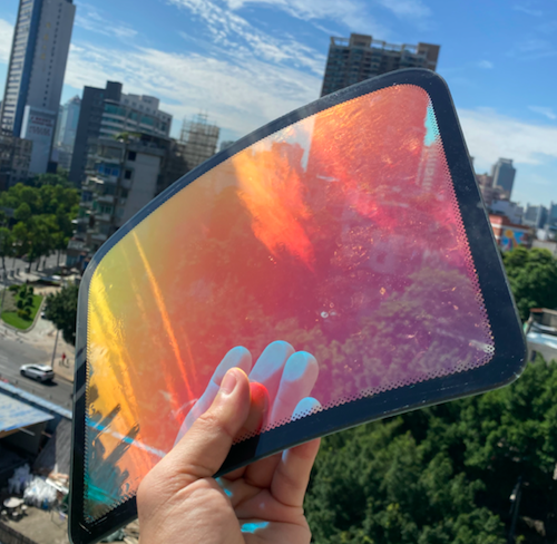 光致变色汽车色调膜紫红色变色龙彩虹自粘膜汽车变色龙汽车车窗膜