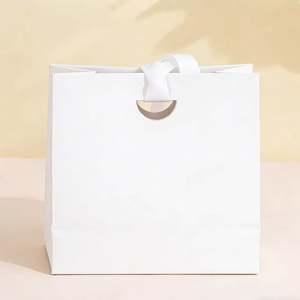 Bolsas de Regalo de Papel Portátiles con Logotipo para Joyería, Bolsas de Compras de Lujo con Cinta para Anillos, Pendientes y Collares - Product Image 1
