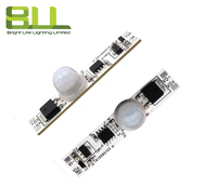 Capteur PIR 5V-24V mini module de contrôleur de gradateur led intelligent pour lumière de profil led