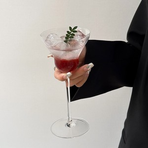 Verre à pied en cristal Margaret, forme unique et élégante, pour whisky, martini, vin, desserts, idéal pour mariages et réceptions - Product Image 4