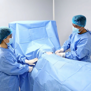 Paquete de Paños Quirúrgicos Universales para Adultos – Kit Médico Desechable de un Solo Uso Esterilizado con Gas EO, Personalizable OEM - Product Image 1