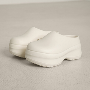 Sepatu <span class=keywords><strong>Clog</strong></span> Wanita OEM Custom Logo <span class=keywords><strong>EVA</strong></span> dengan Sol Spons, Sepatu Platform Tinggi Berlubang, Sepatu Kerja Lembut untuk Perempuan - Product Image 4