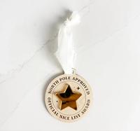 Médaille suspendue circulaire avec ornement étoile, gravée en bois, pour la liste des bienfaiteurs du Père Noël, cadeau de Noël
