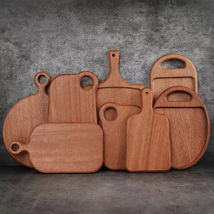 <span class=keywords><strong>Planche</strong></span> à découper <span class=keywords><strong>personnalisable</strong></span> en noyer noir avec logo, plateau de service réversible pour cuisine gastronomique et cadeaux de mariage - Product Image 4