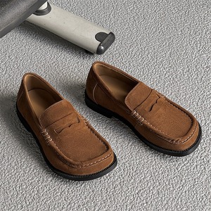 Mocasines Vintage Primavera/Verano 2025, Zapatos de Cuero Marrón con Punta Ancha para Hombre, Zapatos de Charol para Hombre - Product Image 4