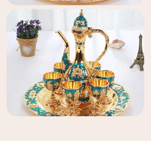 Décoration de <span class=keywords><strong>table</strong></span> de maison vintage de style arabe Coffret cadeau de tasse à vin haut de gamme en alliage d'<span class=keywords><strong>or</strong></span> avec plateau - Product Image 6