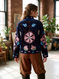 Chaqueta de Invierno SETU INTERNATIONAL Estilo Boho Chic, Bordada en Terciopelo, Ecológica, con Diseño Floral Vintage en Azul - Product Image 2