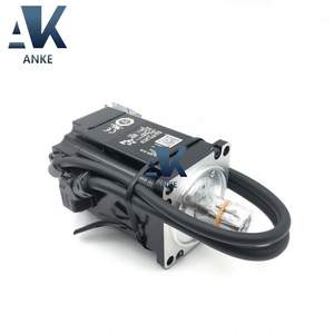 Servomoteur YASKAWA SGM7J-02AFA6C SGM7J02AFA6C - Product Image 1