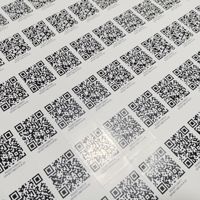 Étiquettes adhésives personnalisées avec numéro de série différent, étiquettes de code-barres pour l'emballage des produits