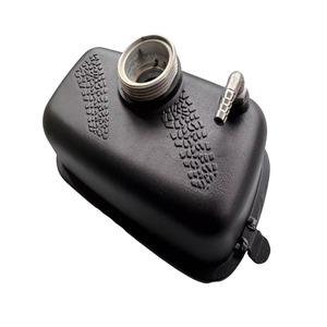 Lantsun JL1344 Botella <span class=keywords><strong>de</strong></span> <span class=keywords><strong>Anticongelante</strong></span>, Tanque <span class=keywords><strong>de</strong></span> Agua para Refrigerante Automotriz, Recipiente Auxiliar para Refrigerante para Jeep Wrangler JL 2018++ 4XE 2.0L - Product Image 1