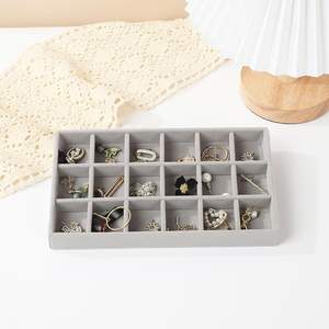 Bandeja de terciopelo gris personalizada para anillos y pendientes, expositor de joyería, contenedor de almacenamiento, bandeja para joyas - Product Image 4