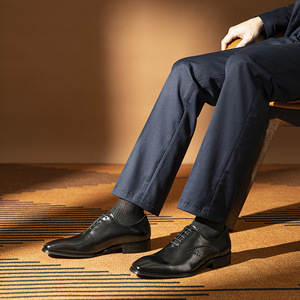 รองเท้าหนังผู้ชายแบบทางการสไตล์บรอก หนังวัวแท้คุณภาพสูง เหมาะสำหรับฤดูร้อนและใส่ลำลอง - Product Image 3