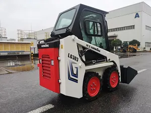 Mini-chargeuse compacte LG303 blanche à prix d'usine avec godet et cabine fermée pour la construction agricole - Product Image 3