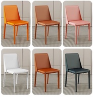 Chaise de salle à manger sans accoudoirs en cuir pleine fleur, design moderne et minimaliste, dossier confortable pour une assise prolongée, prix spécial