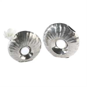 Vase à fleurs en aluminium de dernière génération en fonte d'aluminium - Product Image 1