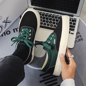 Zapatos cómodos y versátiles para hombre y mujer, ideales para caminar. Zapatos casuales modernos de suela blanda y estilo bajo. - Product Image 4