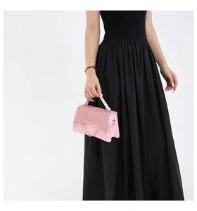 กระเป๋าถือแฟชั่นแบบ Patchwork ดีไซน์อเนกประสงค์ ทรงสี่เหลี่ยมเล็ก สวยหรูและดูมีระดับ - Product Image 3