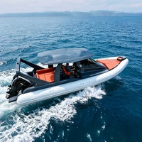 Bateau semi-rigide à cabine en fibre de verre 960, 9,6 m (32 pi), en Hypalon, certifié CE, pour la pêche côtière et les excursions