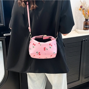 Bolso Bandolera Cosmético de Piel Sintética PU al por Mayor a <span class=keywords><strong>Precio</strong></span> Económico, Bolso Pequeño de 5 Pulgadas Resistente al Agua para Mujer, Lindos Bolsos de Hombro Tipo Tote para Chicas, Color Cereza - Product Image 3