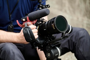 Objectif vidéo professionnel plein format NIKKOR Z 28-135mm F/4 pour appareils photo hybrides de la série Z |   Objectif vidéo Nikon série Z fabriqué en Chine - Product Image 4