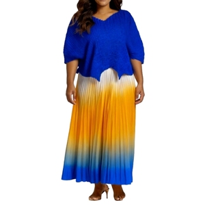 ชุดเซ็ตสองชิ้นแฟชั่นสำหรับผู้หญิง เสื้อคอวีสีพื้นแบบรูช พร้อมเดรสยาวพลิ้วแบบไล่เฉดสี ขายดีที่สุด - Product Image 4