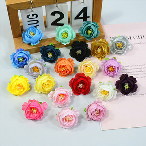 ดอกกุหลาบไหมสไตล์ยุโรปขนาดเล็ก 4 ซม. ของ Dongchen Crafts วัสดุสำหรับงาน DIY ตกแต่งผมและกล่องดอกไม้ - Product Image 1