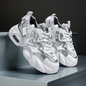 Zapatos deportivos casuales para hombre al por mayor con amortiguación de aire y suela gruesa, diseño de zapatos de skate modernos y a la moda. - Product Image 4