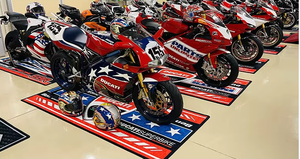 Alfombrillas de Goma Antideslizantes y Resistentes a las Manchas con Logotipo de Motocicleta, Diseño Moderno de Bucle, Lavables, Color Personalizado, Logotipo Personalizado - Product Image 3