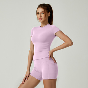 Completi da donna a due pezzi, abbigliamento casual estivo, set di abbigliamento coordinato a due pezzi con pantaloncini. - Product Image 6