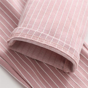 Fabricant de vêtements pour enfants, créateur de vêtements pour enfants, modèles de tricot, collants et pantalons pour filles - Product Image 4