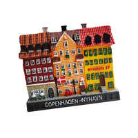Noorse landen harsmodel Deense trollenbeeld Viking langschip bootmodel Nyhavn kanaalhuis beeldje Denemarken verzamelobject