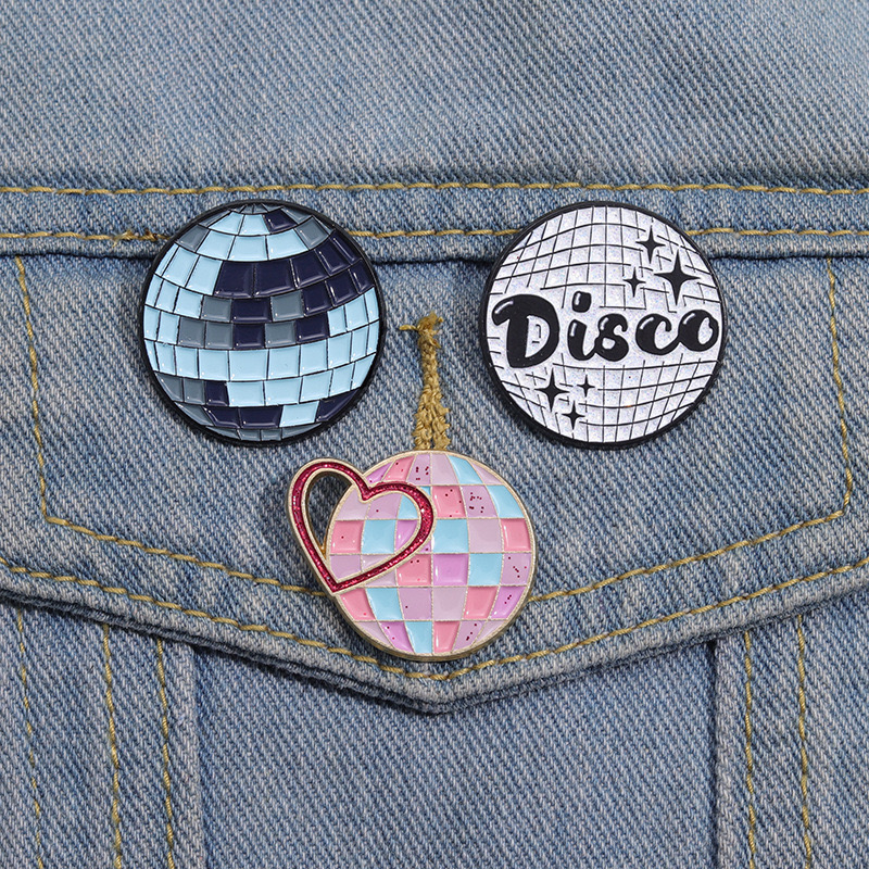 Creative round Disco Stage Light Brooch Pin Metal Crafts Lapel Pin for Clothing and Accessories