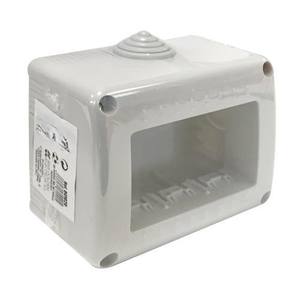 Boîte de surface à 3 modules, matériau durable, installation facile, idéale pour la distribution électrique dans les maisons et les bureaux. - Product Image 1