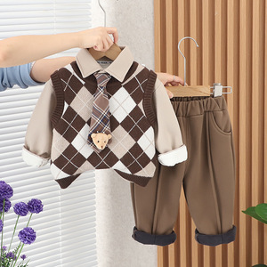 Costume trois pièces tendance pour garçons Yifan, style anglais, en polyester/coton, avec cravate à motif écossais, pendentif ours, <span class=keywords><strong>pull</strong></span>, jupe et <span class=keywords><strong>pantalon</strong></span> - Product Image 3