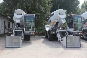 Camión Mezclador de Concreto de Carga Automática FMAN 4 Cubic FM540SLR de Alto Rendimiento en Venta - Product Image 6