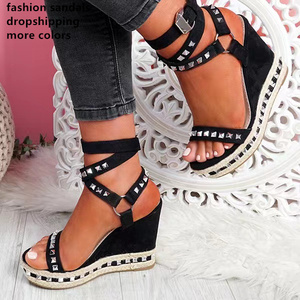 Pantofole dei sandali delle donne all'aperto di estate <span class=keywords><strong>viola</strong></span> dell'arco delle signore degli scivoli della piattaforma di modo all'ingrosso 2022 per le donne - Product Image 4