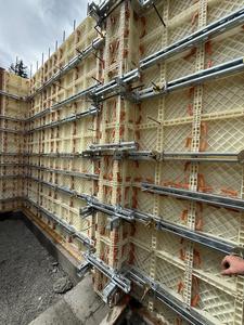 Paneles de Encofrado de Plástico Reutilizables Ajustables para la Construcción de Muros, Losas y Columnas de Hormigón - Product Image 5