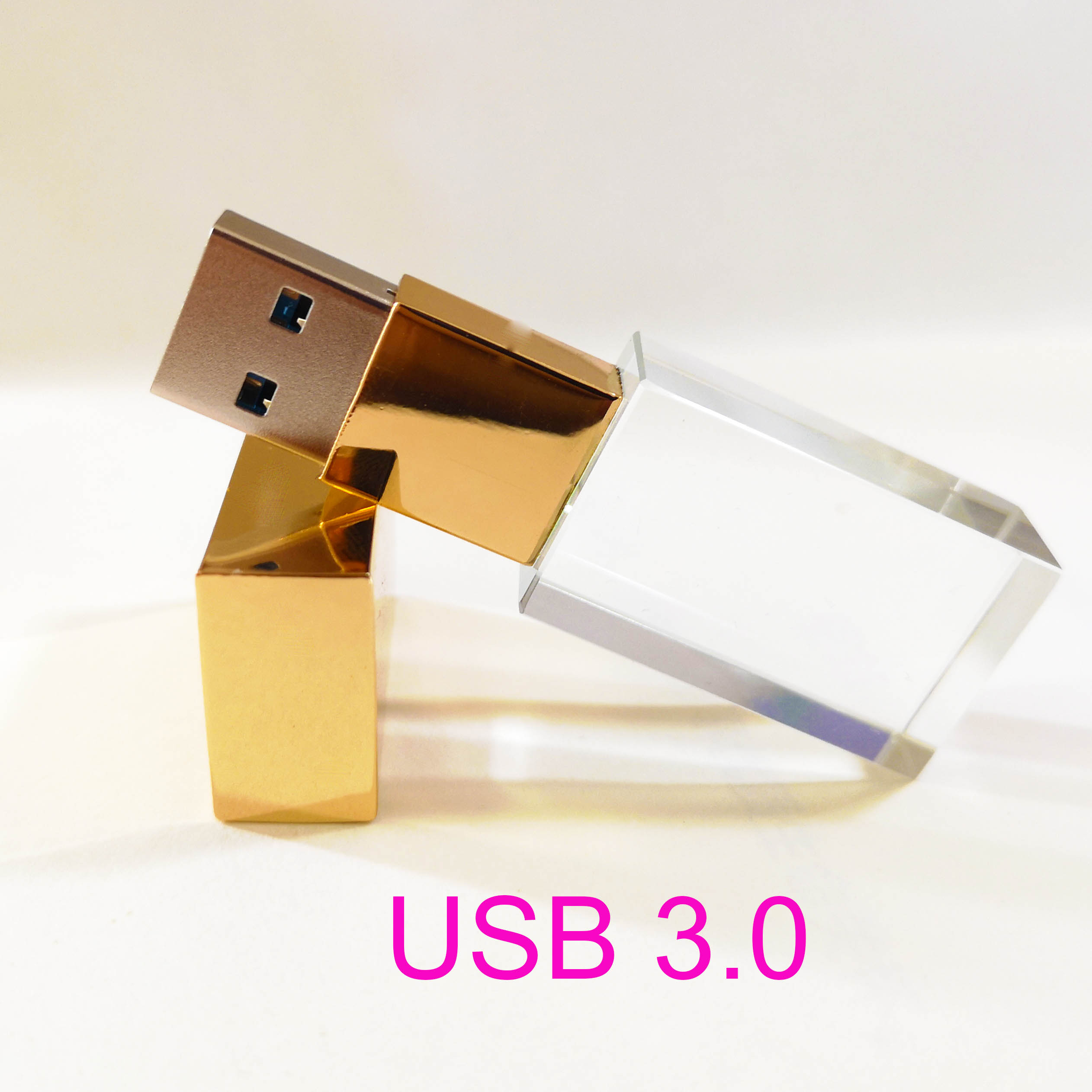 USB 3.0 dorato