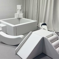 Aire de jeux pour enfants Winway : Combinaison de clôture anti-collision et de sacs souples, piscine à balles pour l'éveil, toboggan intérieur personnalisé Bobo