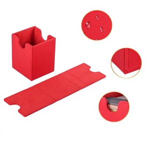 Estuche de Piel Sintética Roja para Cartas de Juego, Esquinas Cuadradas, Caja de Regalo Portátil para Cartas Coleccionables - Product Image 2
