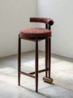 Tabouret de bar design en bois massif de style mid-century, dossier haut, créatif, minimaliste, commercial, mobile, pour hall d'accueil et réception