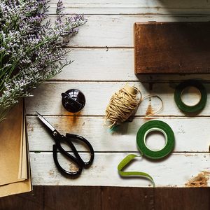 Ruban floral adhésif de fleur enveloppe de tige pour le fleuriste faisant le bel arrangement de bouquet, ruban décoratif de couronne de mariage - Product Image 5