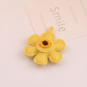 Sunflower Leather Bag Charm Flower Shape DIY Keychain Accessory Unisex <b>Gift</b> Decorations - Product Image 2