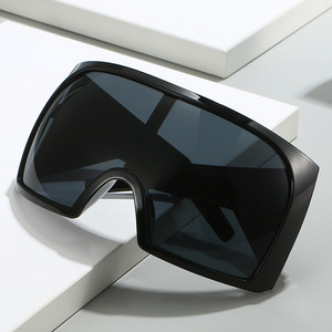 Tendance 2024 Uv400 une pièce enveloppante Logo personnalisé concepteur en gros coupe-vent Y2k lunettes surdimensionnées grandes lunettes de soleil 2024 - Product Image 2
